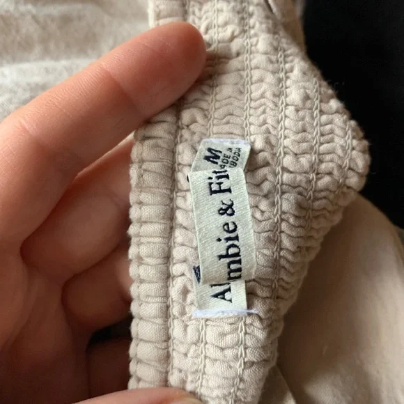 Women's Cream Linen Crop Top - Picture 5 of 5